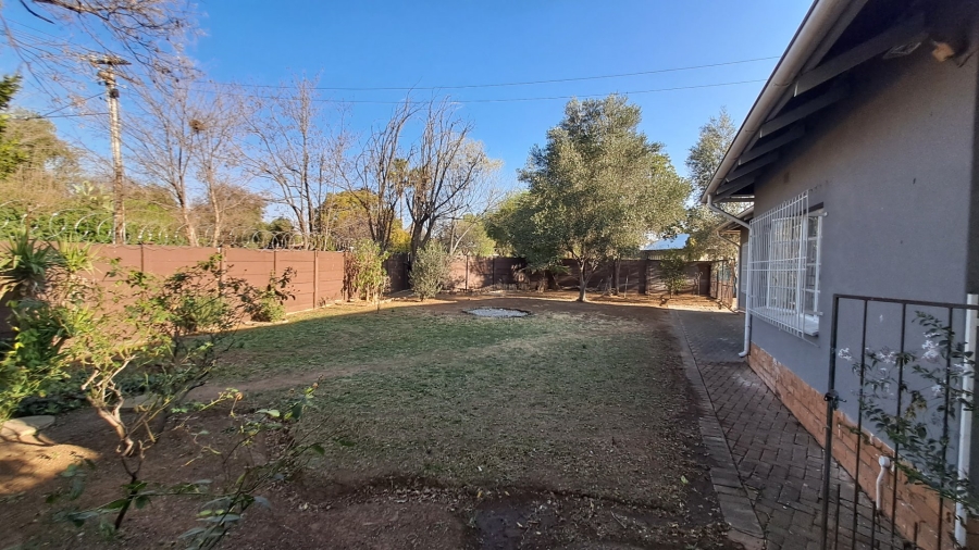 5 Bedroom Property for Sale in Park West Free State